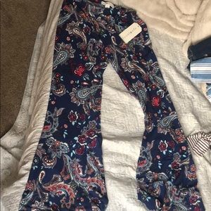 Pants with floral design